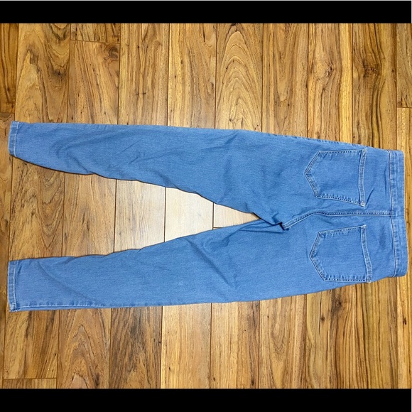 TOPSHOP Light-wash Skinny Jeans💎 - Picture 6 of 9